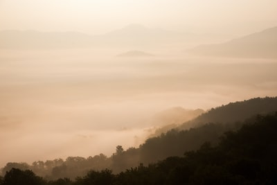 雾山鸟瞰摄影